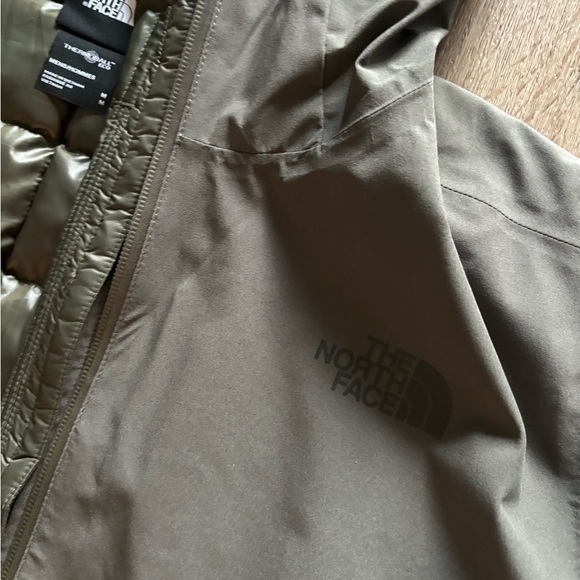 Men’s Jacket 2 in 1 (Northface) size medium - Picture 4 of 11